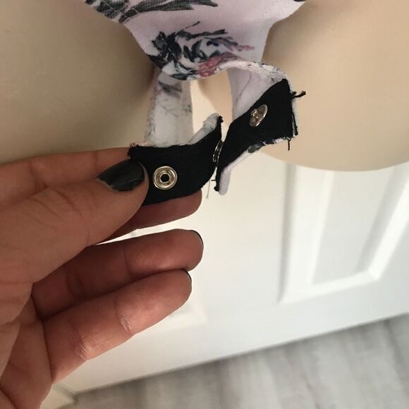 Floral bodysuit - Picture 2 of 5